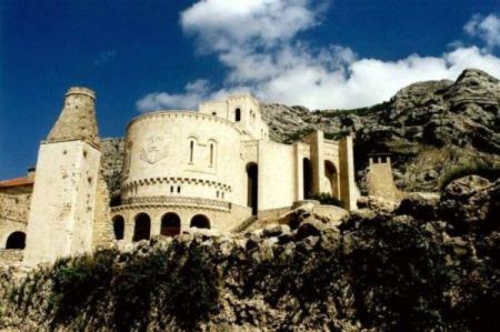 Земята на орела и меча: Албания на Скендербег
