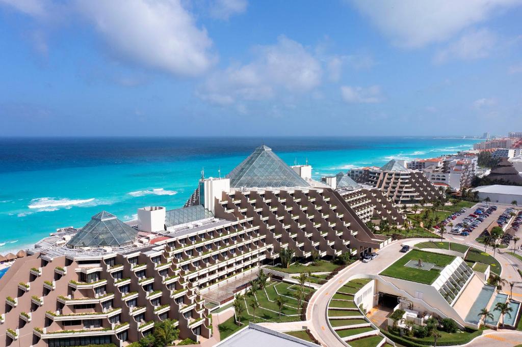 Wyndham Alltra Playa del Carmen Adults Only - изглед 1 - Ekvator.bg Wyndham Alltra Playa del Carmen Adults Only - изглед 1
