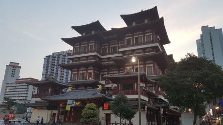 Сингапур - Buddha Tooth Relic Temple – будисткият храм в сърцето на Чайнатаун