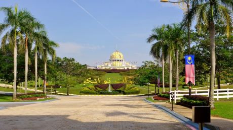 Малйзия - Кралският дворец Istana Negara – официалната резиденция на краля на Малайзия